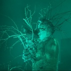 Wokalista z otchłani chaosu