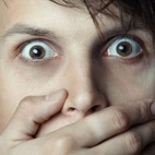 Ograniczenie czy uwolnienie języka?